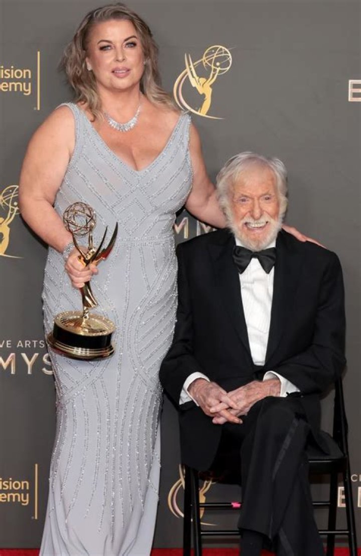 Who Is Dick Van Dyke? Wiki, Age, Height, Wife, Net Worth, Ethnicity