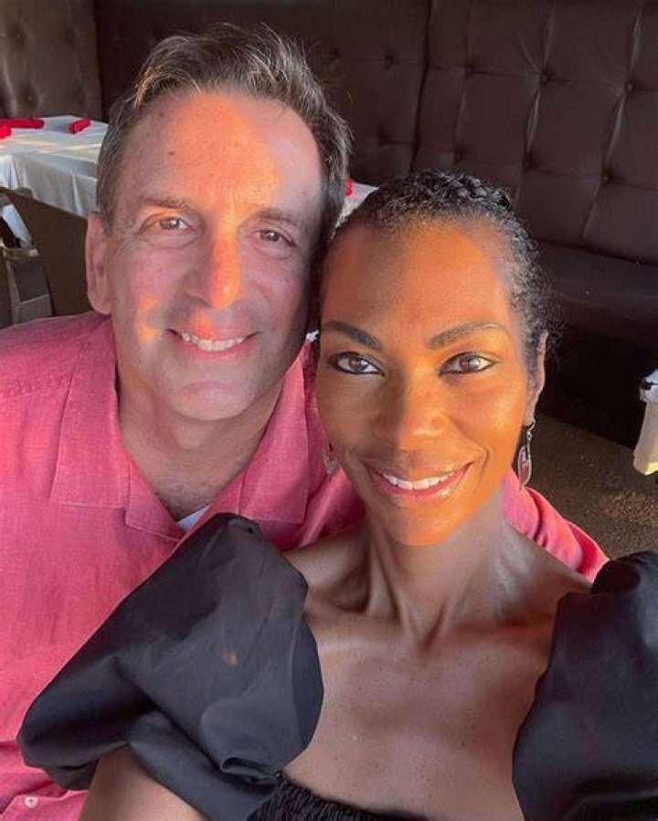 Who Is Harris Faulkner's Husband? A Look At The Fox News Host's Love Life