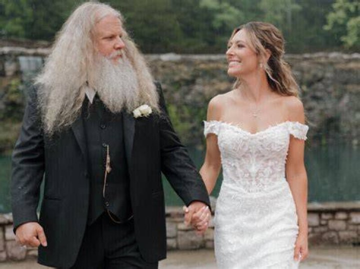 Who Is Jamey Johnson? Wiki, Age, Height, Net Worth, Wife, Marriage (Biographygist)