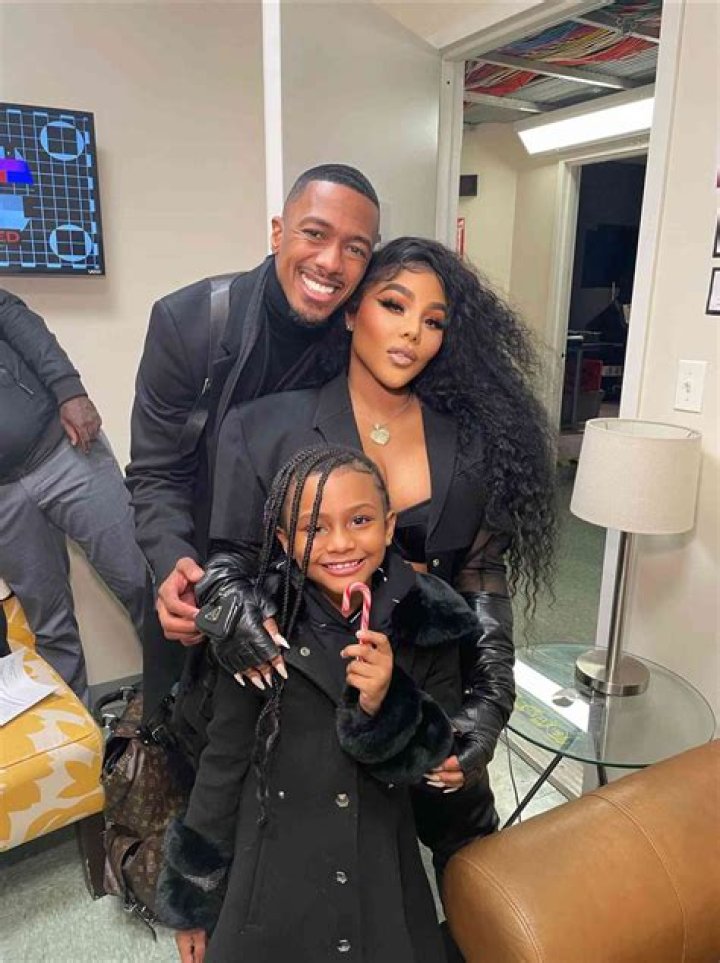 Who Is Lil Kim's Baby Daddy