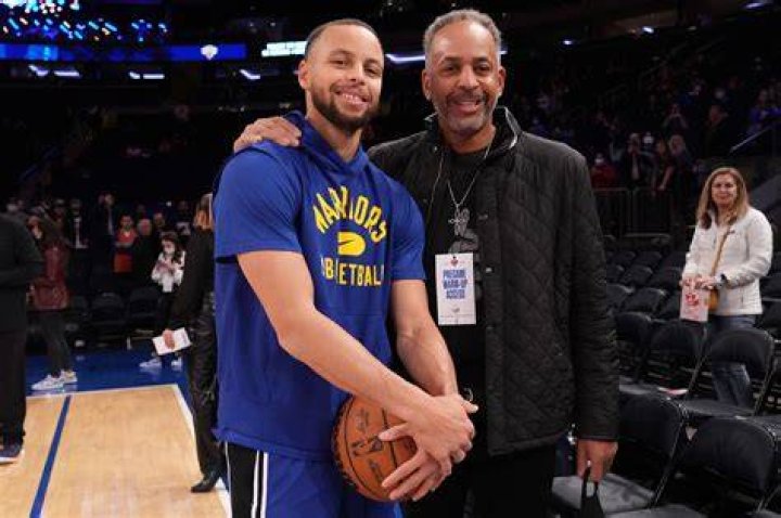 Who Is Nicki Smith? Meet Dell Curry's New Girlfriend On Instagram ·