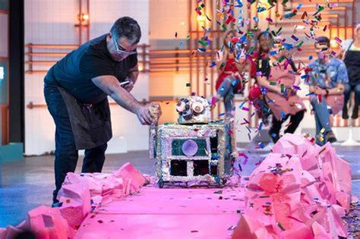 Who Is Taylor Tabb On Baking Impossible? Everything To Know About |