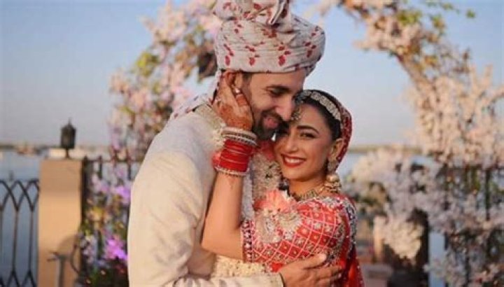 Who Is Ushna Shah Husband Hamza Amin? Kids Family And Net Worth