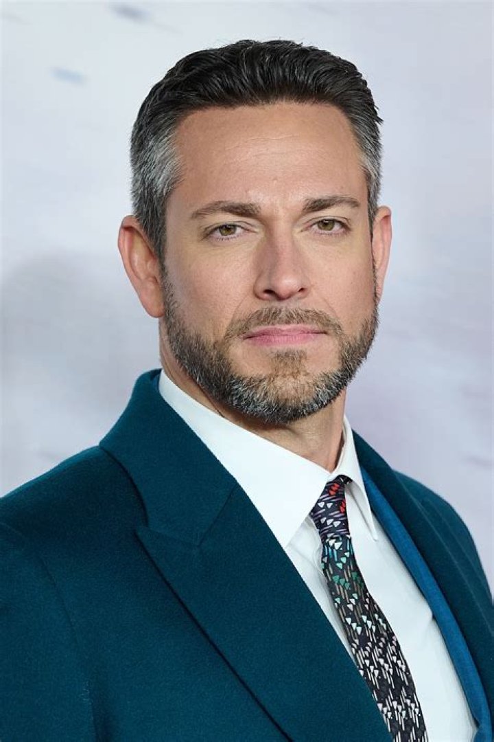 Zachary Levi ·