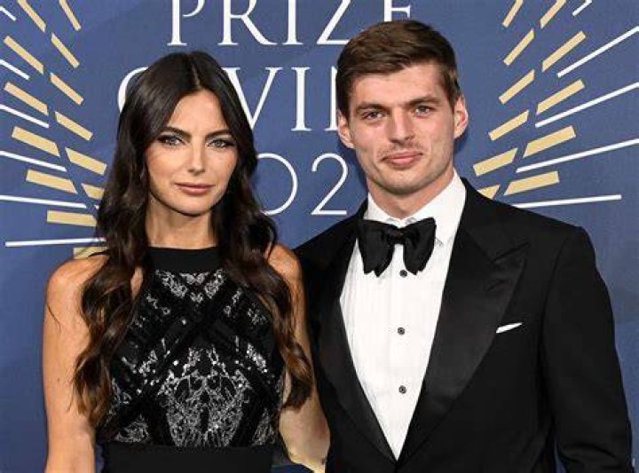 ZBlogL | Kelly Piquet- Bio, Height, Net Worth, Boyfriend