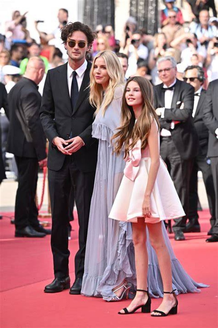 ZinBlog | Marlowe Ottoline Layng Sturridge